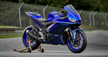 2023 Yamaha YZF R3 [Top Speed, Specs, Seat Height]